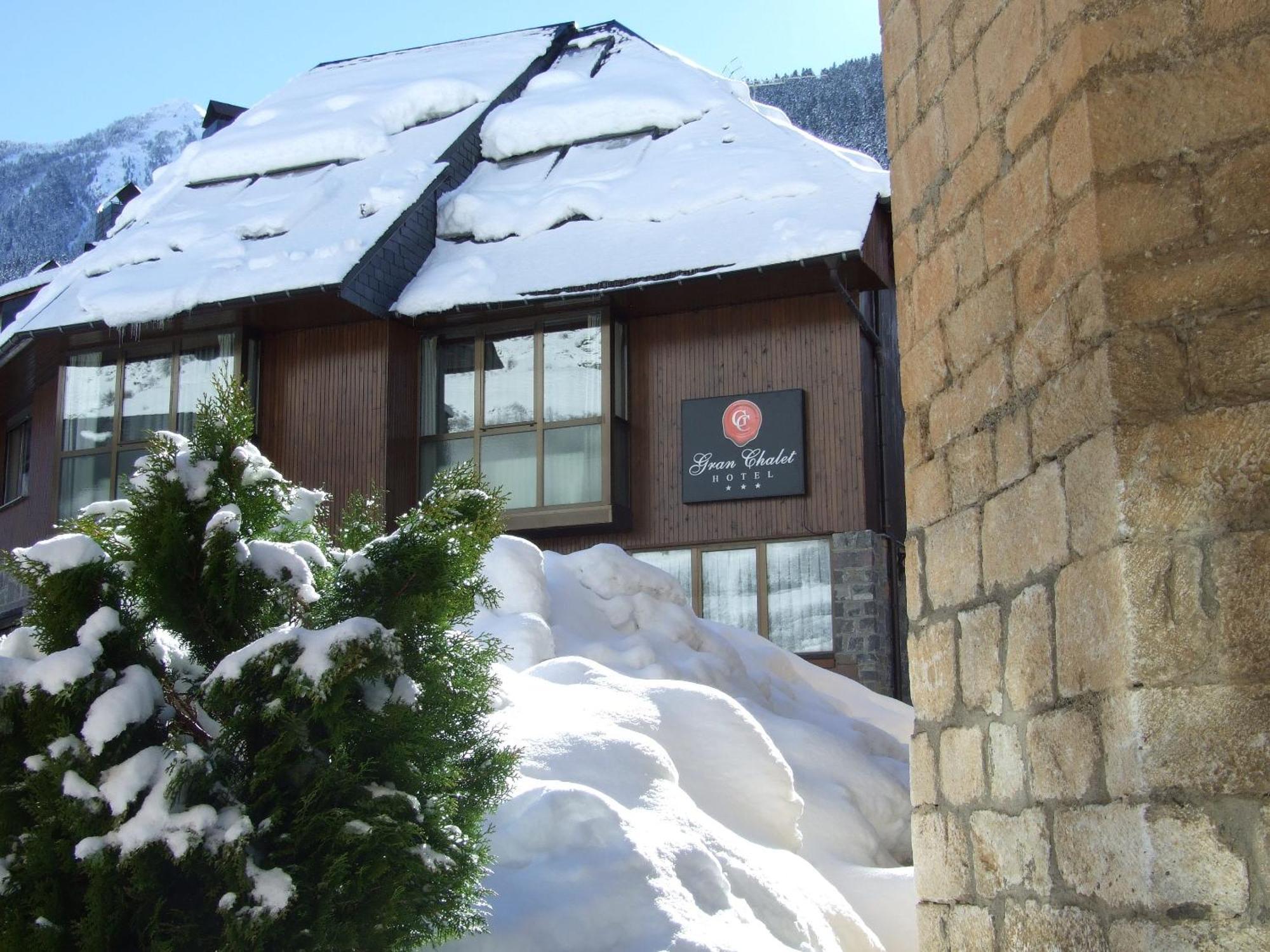 Gran Chalet Hotel & Petit Spa Vielha Ngoại thất bức ảnh