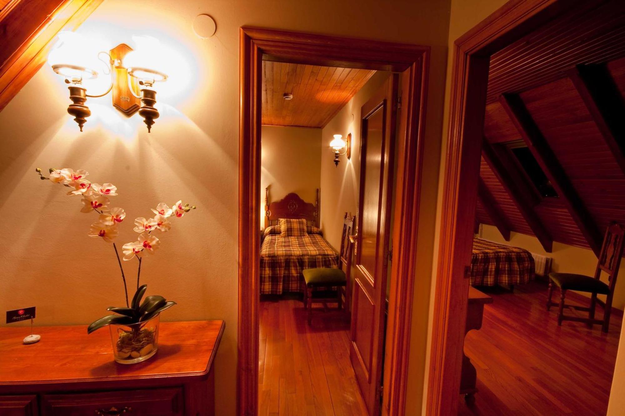 Gran Chalet Hotel & Petit Spa Vielha Phòng bức ảnh