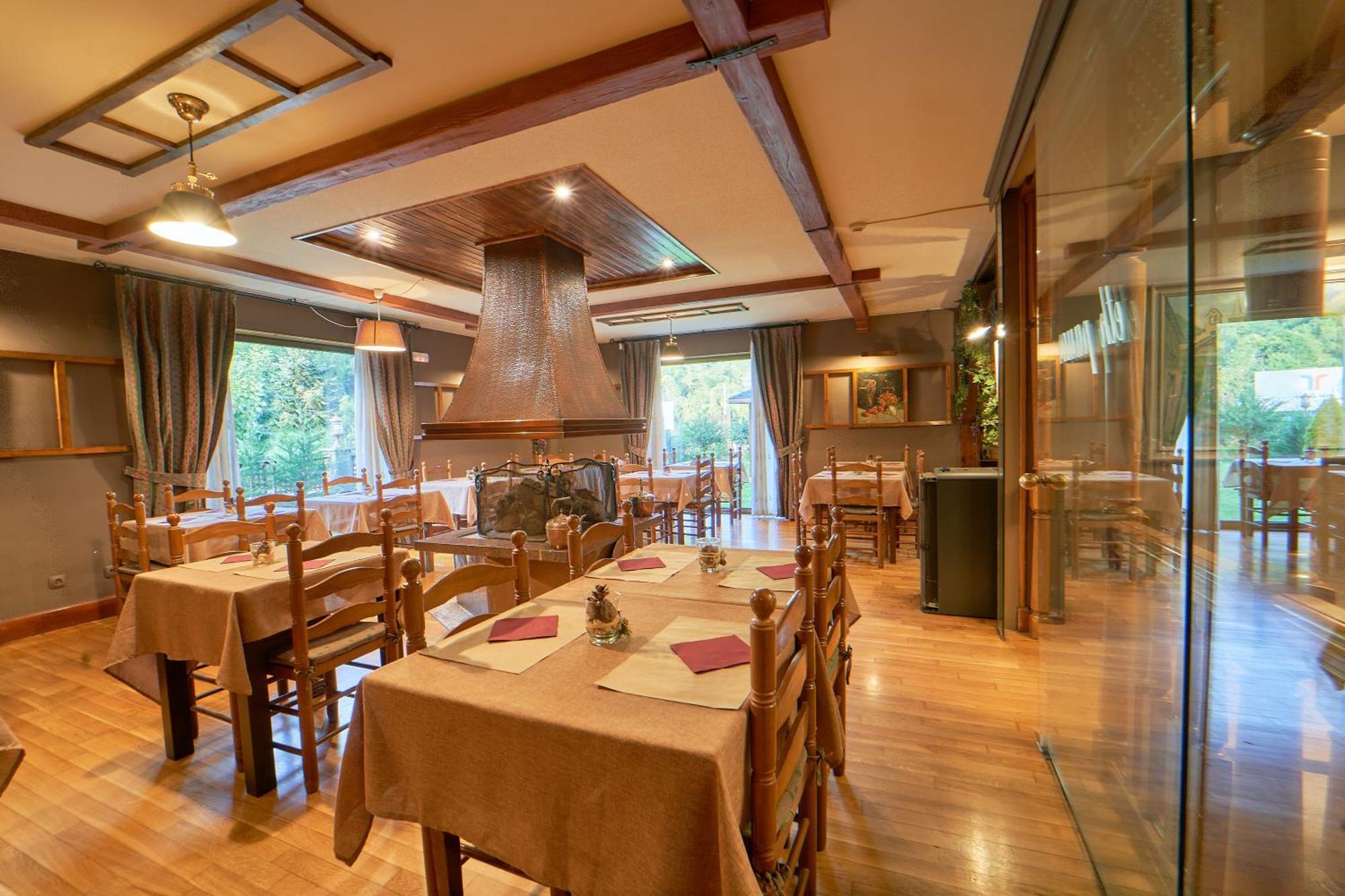 Gran Chalet Hotel & Petit Spa Vielha Ngoại thất bức ảnh